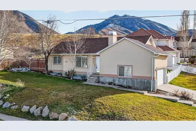 828 E Vine St, Tooele, UT 84074 - Photo 1