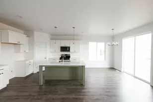 1032 N 3620 W, Lehi, UT 84043 - Photo 2