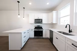 1471 W Skyline Dr, Saratoga Springs, UT 84045 - Photo 4