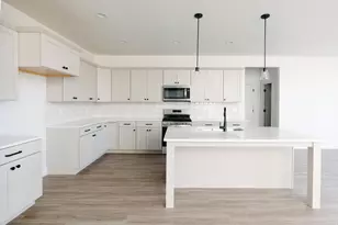 12782 S Twisted Oak Dr, Herriman, UT 84096 - Photo 4