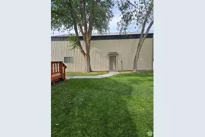 4442 N Droubay Rd, Erda, UT 84074 - Photo 8