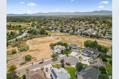 889 W Rockhill Point Cv, Taylorsville, UT 84123 - Photo 106