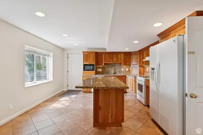 889 W Rockhill Point Cv, Taylorsville, UT 84123 - Photo 80