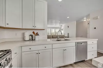 3839 W Mossmorran Ln, Taylorsville, UT 84129 - Photo 12