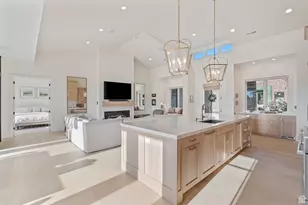 4881 S Holladay Blvd, Holladay, UT 84117 - Photo 6