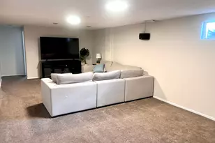 553 W 1880 S, Woods Cross, UT 84087 - Photo 16