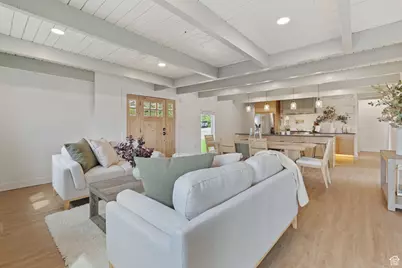 1370 E Oakmont Ln, Fruit Heights, UT 84037 - Photo 8