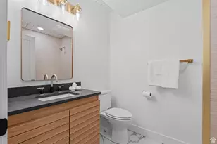 1370 E Oakmont Ln, Fruit Heights, UT 84037 - Photo 24