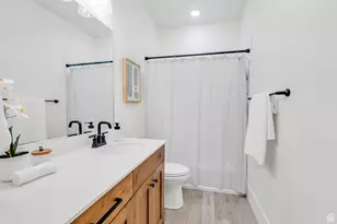 2345 E Cherry Ln, Layton, UT 84040 - Photo 18