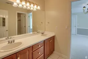 928 E Rocky Mouth Ln, Draper, UT 84020 - Photo 12