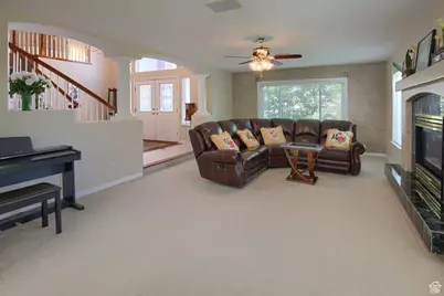 928 E Rocky Mouth Ln, Draper, UT 84020 - Photo 6