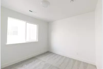 1447 W Skyline Dr #913, Saratoga Springs, UT 84045 - Photo 12