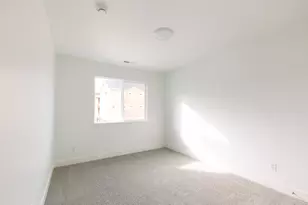 1447 W Skyline Dr, Saratoga Springs, UT 84045 - Photo 14