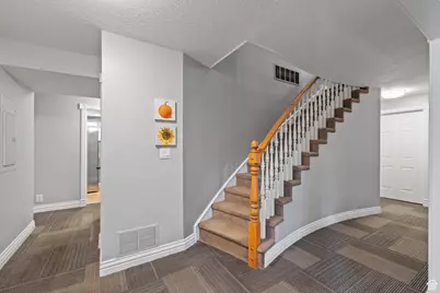 377 N Center St W, Salt Lake City, UT 84103 - Photo 18