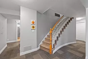 377 N Center St W, Salt Lake City, UT 84103 - Photo 18