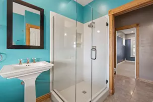 377 N Center St W, Salt Lake City, UT 84103 - Photo 20