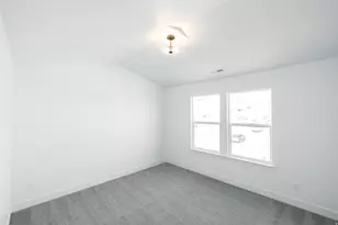 1441 W Skyline Dr, Saratoga Springs, UT 84045 - Photo 8