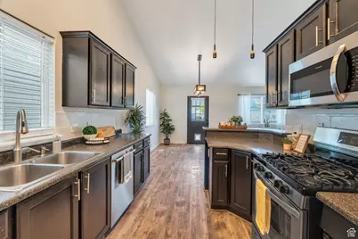 3701 E Gullane Rd, Eagle Mountain, UT 84005 - Photo 10