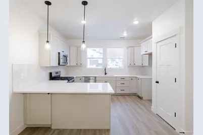 1455 W Skyline Dr #911, Saratoga Springs, UT 84045 - Photo 4