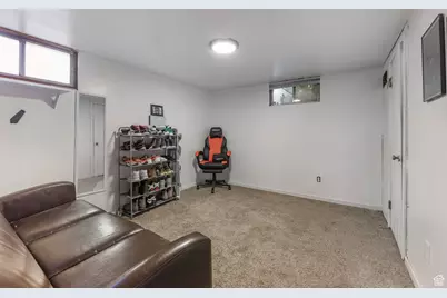 7588 S Jefferson St W, Midvale, UT 84047 - Photo 10