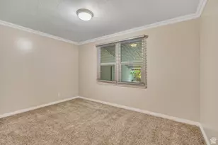 965 E 39th St, South Ogden, UT 84403 - Photo 10