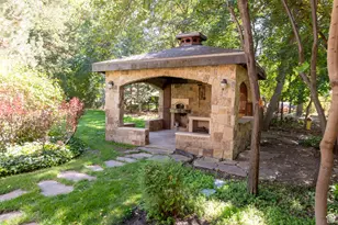 2318 E Walker Ln, Holladay, UT 84117 - Photo 28