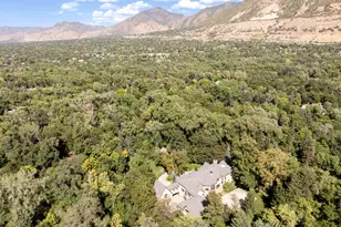 2318 E Walker Ln, Holladay, UT 84117 - Photo 4