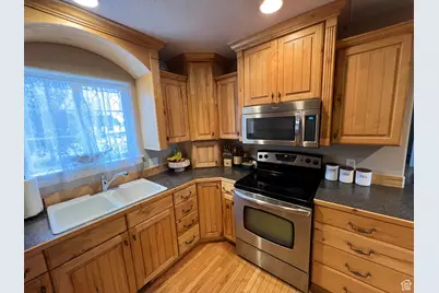 207 S Stonegate Dr, Roosevelt, UT 84066 - Photo 12