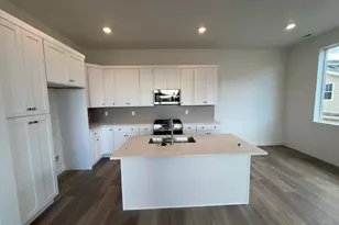 895 W Hobble Creek Ct S, Springville, UT 84663 - Photo 6