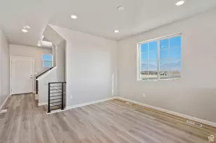 43 E Broadway Dr, Saratoga Springs, UT 84045 - Photo 6