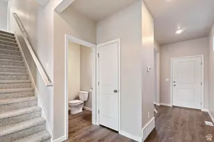 49 E Broadway Dr, Saratoga Springs, UT 84045 - Photo 4