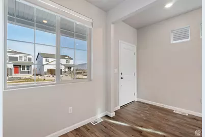 49 E Broadway Dr #1037, Saratoga Springs, UT 84045 - Photo 2