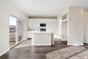 49 E Broadway Dr, Saratoga Springs, UT 84045 - Photo 10