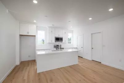 931 W Coalburn Way #102, Murray, UT 84123 - Photo 2