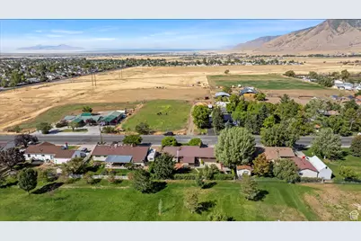 1322 N Smelter Rd E, Tooele, UT 84074 - Photo 28