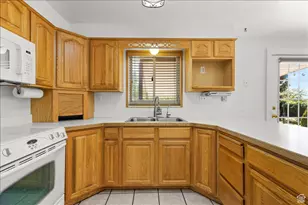 1322 N Smelter Rd E, Tooele, UT 84074 - Photo 10