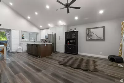 1927 N 450 W, Centerville, UT 84014 - Photo 6