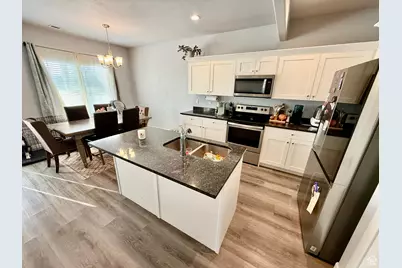 1021 E 1225 S #A, Clearfield, UT 84015 - Photo 6