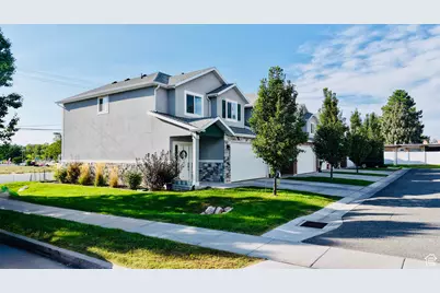 1021 E 1225 S #A, Clearfield, UT 84015 - Photo 4