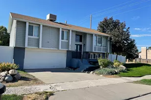 2712 E 7115 S, Cottonwood Heights, UT 84121 - Photo 24