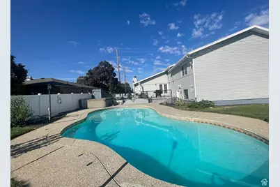 2712 E 7115 S, Cottonwood Heights, UT 84121 - Photo 32