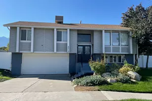 2712 E 7115 S, Cottonwood Heights, UT 84121 - Photo 1