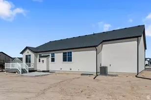 3027 W 2600 N, Clinton, UT 84015 - Photo 4