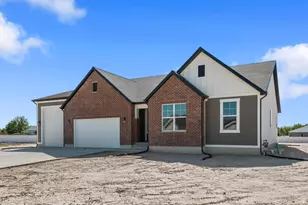 3027 W 2600 N, Clinton, UT 84015 - Photo 2