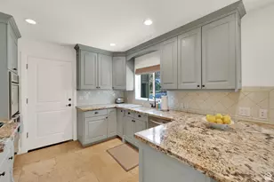 2836 E 5495 S, Holladay, UT 84117 - Photo 6