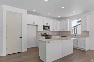 3016 W 2650 N, Clinton, UT 84015 - Photo 16