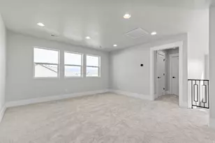 3033 W 2600 N, Clinton, UT 84015 - Photo 26