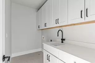 3033 W 2600 N, Clinton, UT 84015 - Photo 16