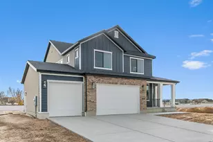 3033 W 2600 N, Clinton, UT 84015 - Photo 2