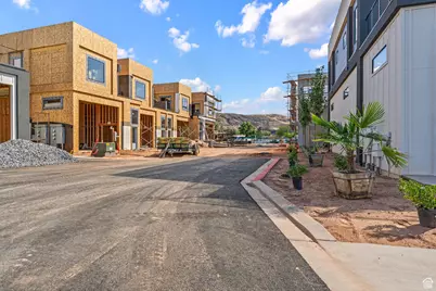 80 W Center St #19, La Verkin, UT 84745 - Photo 8